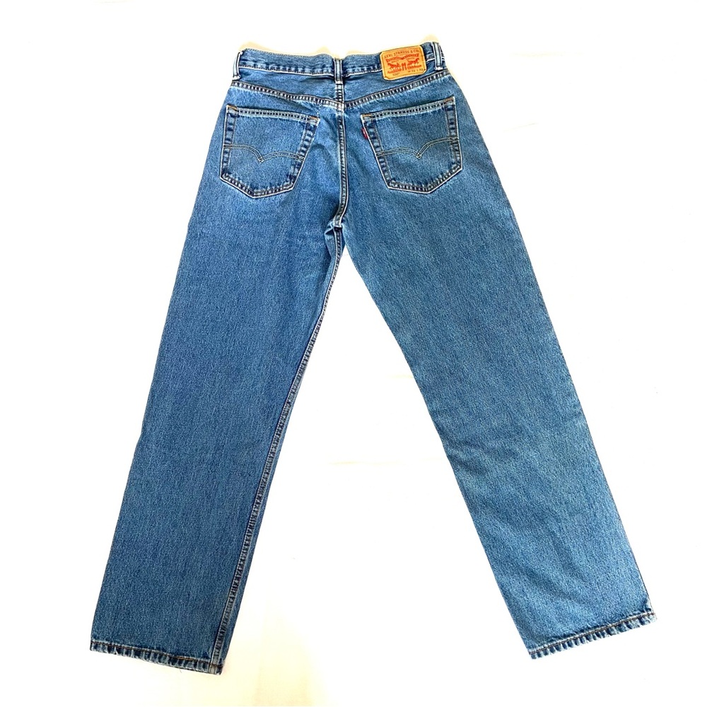 100% cotton Levi’s 550. 32 x 32